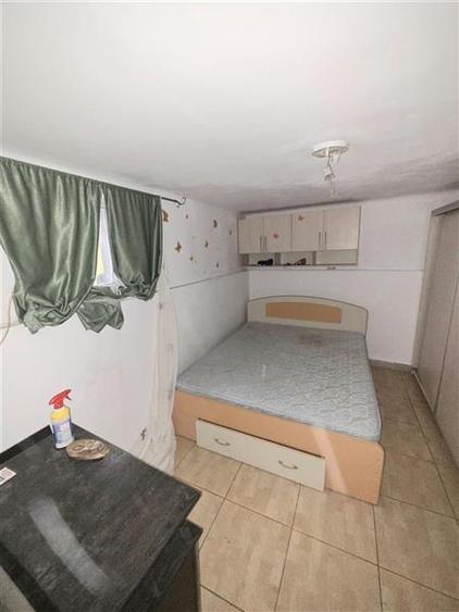 Casă cu 4 camere cu Canalizare în Casa de Cultură