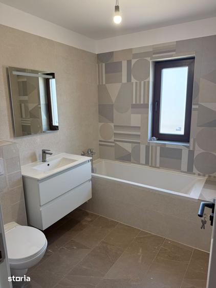 Casă cu 4 camere cu Teren 250 Mp în Tărlungeni