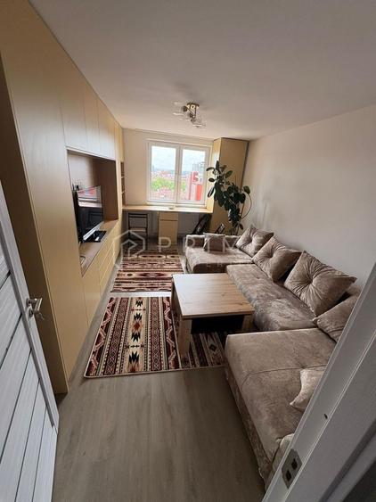 Apartament cu 2 camere decomandat în Central