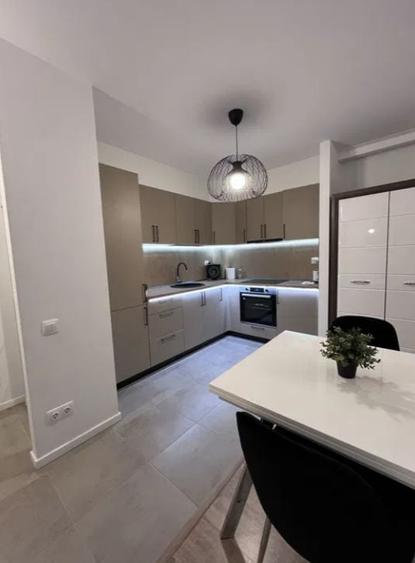 Apartament cu 2 camere decomandat, mobilat în Pipera