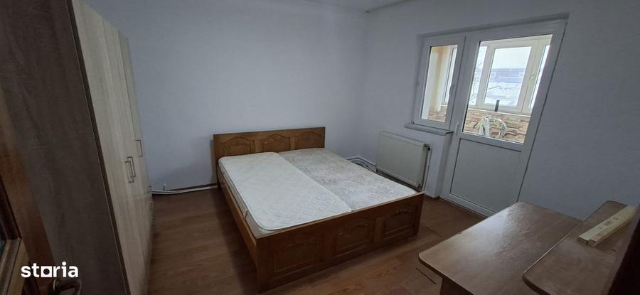 Apartament cu 2 camere decomandat, mobilat în Mioriței