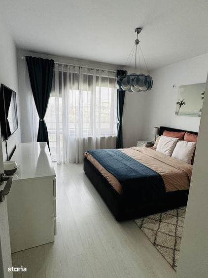 Apartament cu 3 camere semidecomandat în Central
