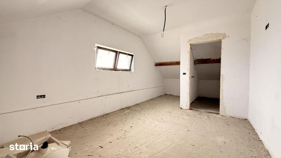 Casă cu 6 camere cu Teren 1836 Mp în Dudeștii Noi