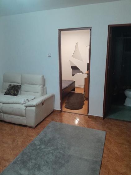 Apartament cu 2 camere în Decebal