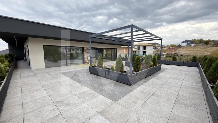 Casă individuală cu 5 camere cu Piscina în Cisnădie