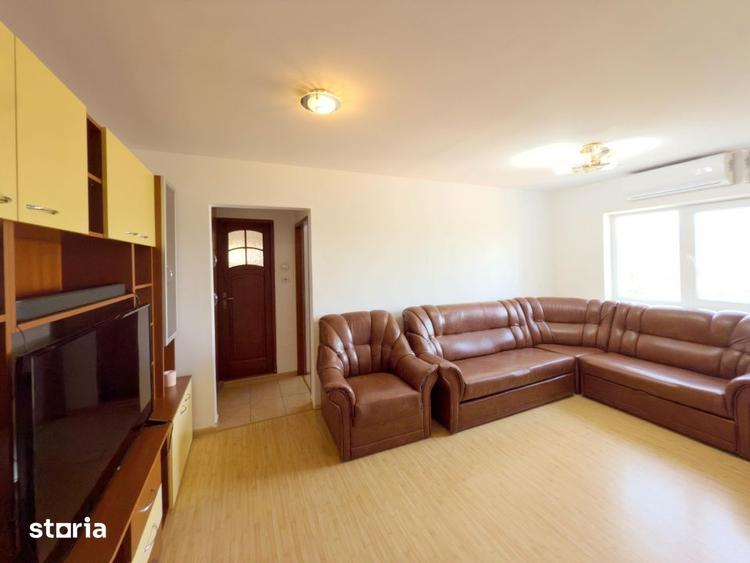 Apartament cu 3 camere decomandat, mobilat în Central