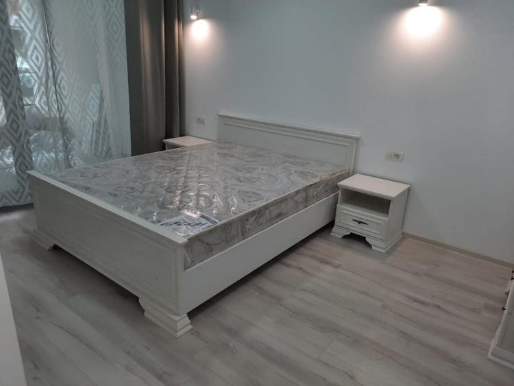 Apartament cu 2 camere decomandat, mobilat în Tractorul