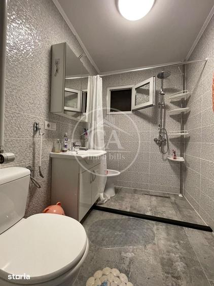 Apartament cu 2 camere decomandat în Valenta