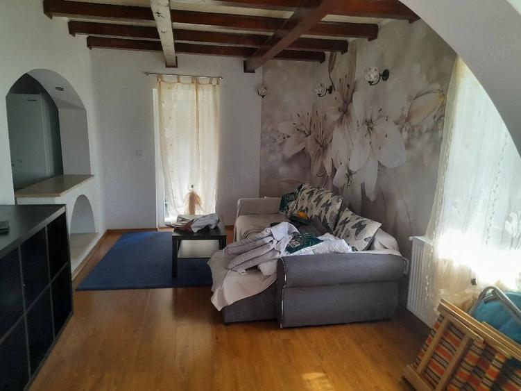 Casă cu Teren 312 Mp în Central