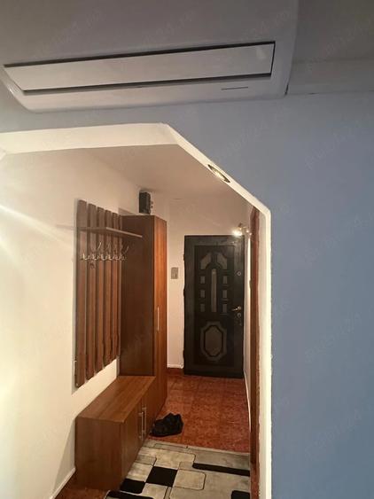 Inchiriere apartament 2 camere zona Soarelui, cu centrala si aer conditionat - 1