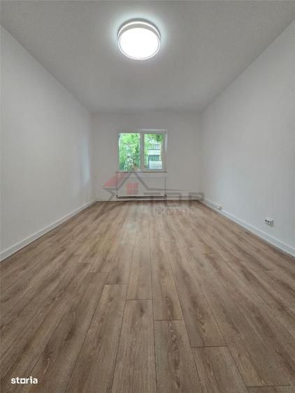 Apartament cu 3 camere decomandat în Dacia
