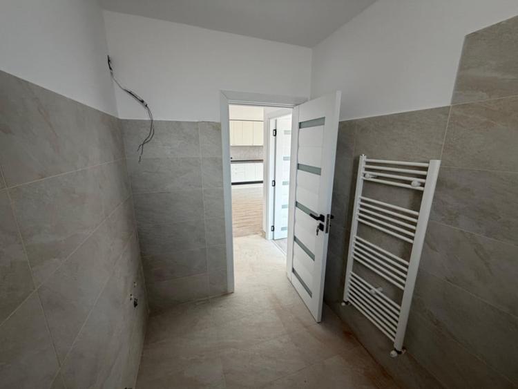 Apartament cu 2 camere semidecomandat în Florești — fotografia 2