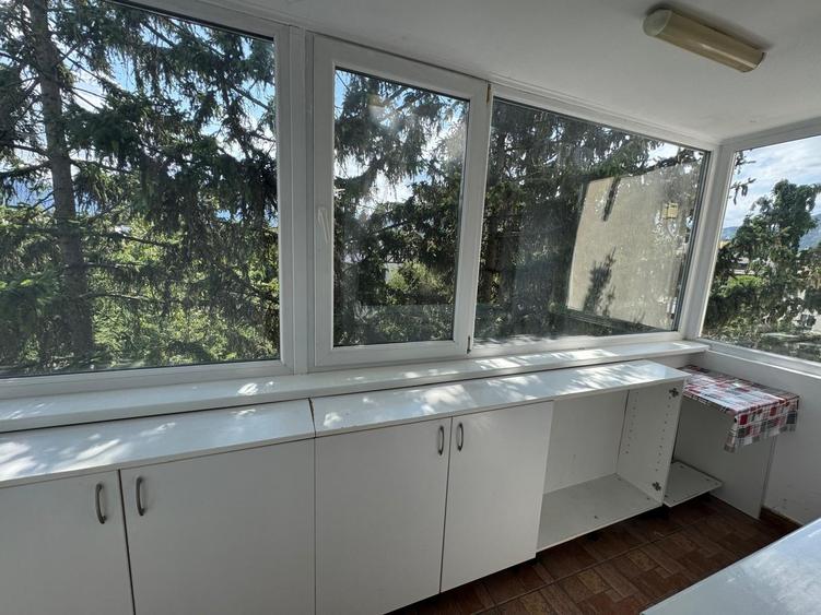 Apartament cu 3 camere, mobilat în Astra