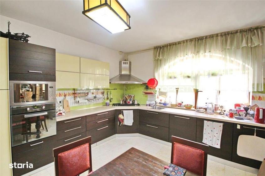 Apartament cu 2 camere, mobilat în Schei