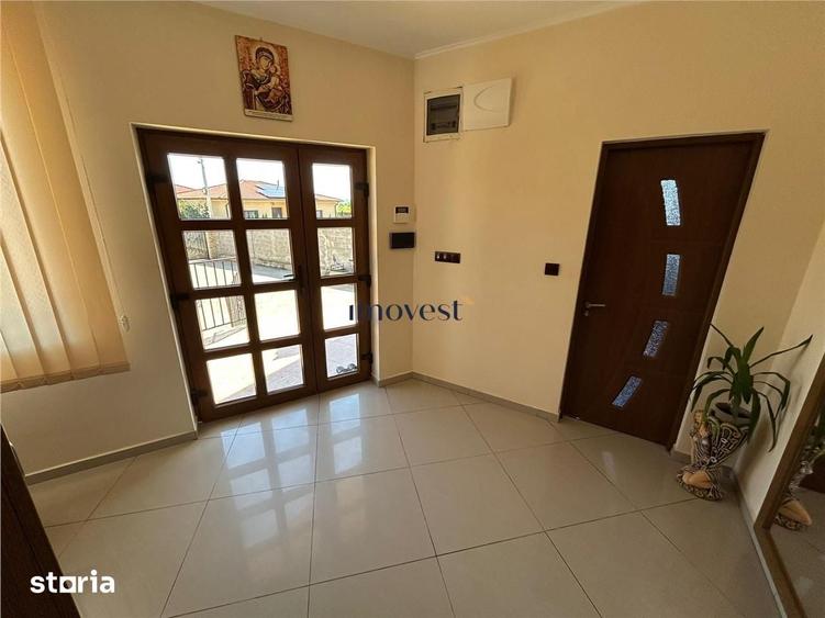 Casă cu 5 camere cu Teren 860 Mp în Central