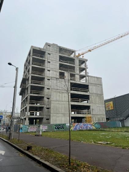 Spațiu comercial, de 5,790 mp, în Basarab