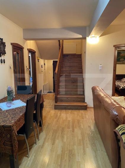 Duplex cu 6 camere cu Canalizare în Nord