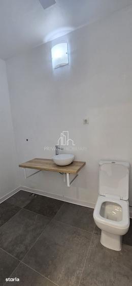 Spațiu comercial, de 50 mp, în Central