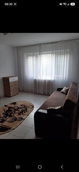 Apartament cu 2 camere semidecomandat în Exterior Vest