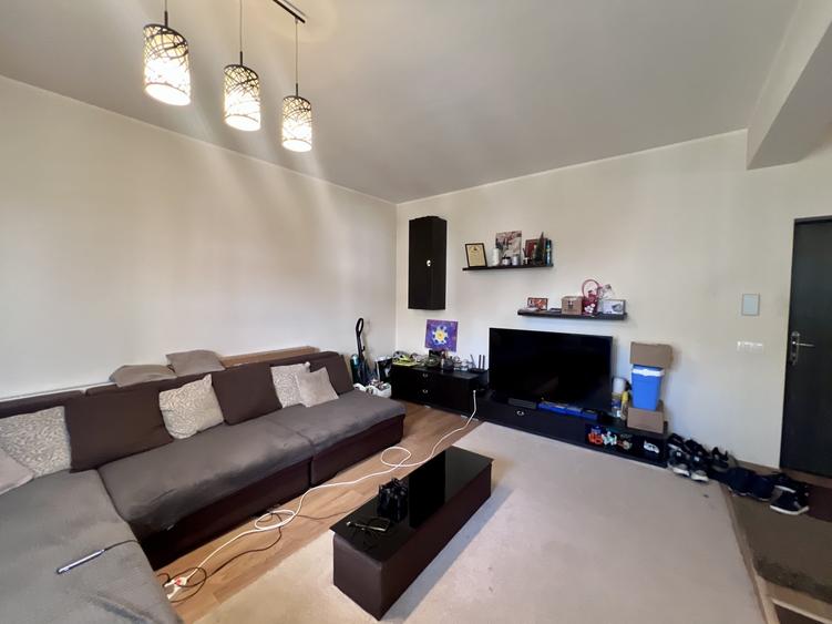 Apartament cu 2 camere, mobilat în Dumbrăvița