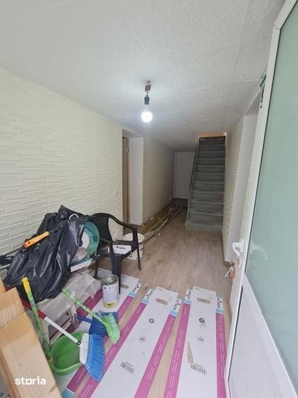Casă cu 4 camere cu Teren 180 Mp în Berislăvești
