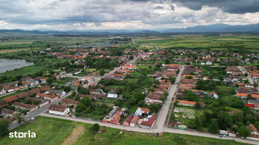 Teren de 1150 mp, în Feldioara
