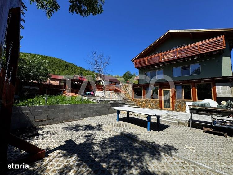 Casă cu 4 camere în Prislop