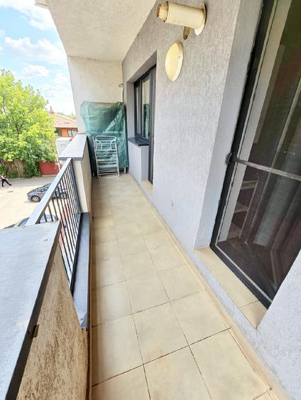 Apartament cu 2 camere decomandat în Titan