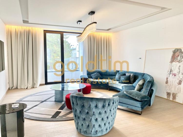 Apartament cu 4 camere decomandat, mobilat în Kiseleff