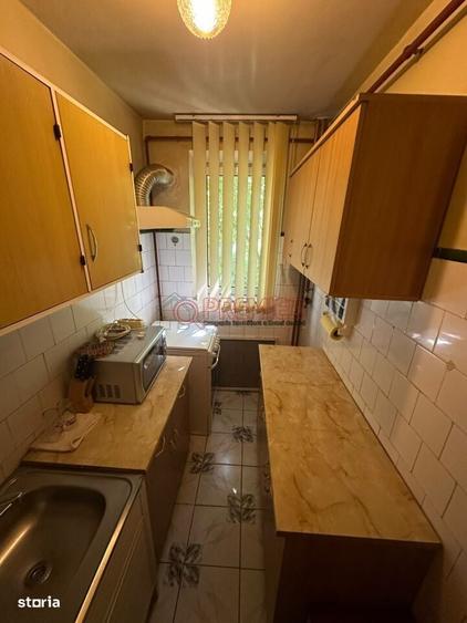 Apartament cu 3 camere decomandat în Jilava