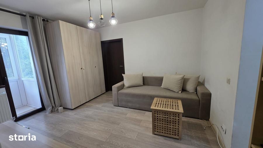 Apartament cu 2 camere în Văcăresti