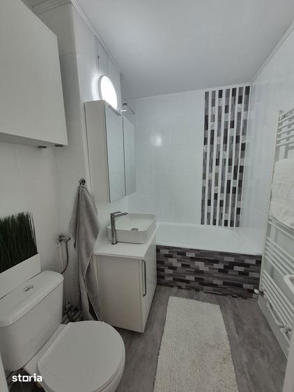 Apartament cu 3 camere decomandat în Micălaca