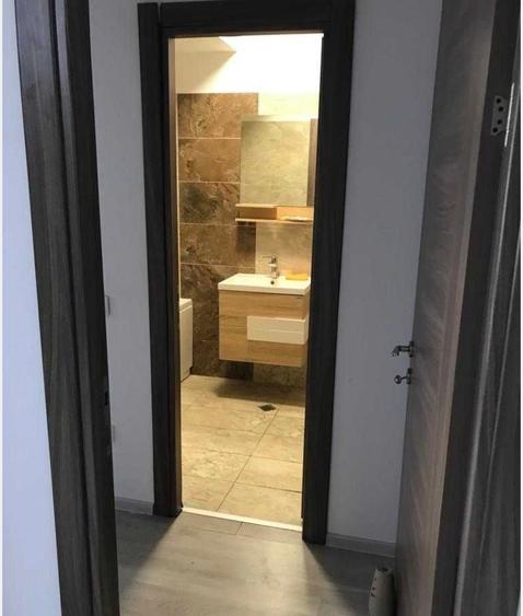 Apartament cu 2 camere semidecomandat, mobilat în Grozăvești