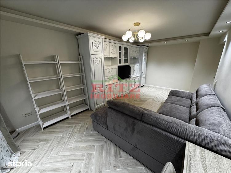Apartament cu 2 camere decomandat în Ultracentral