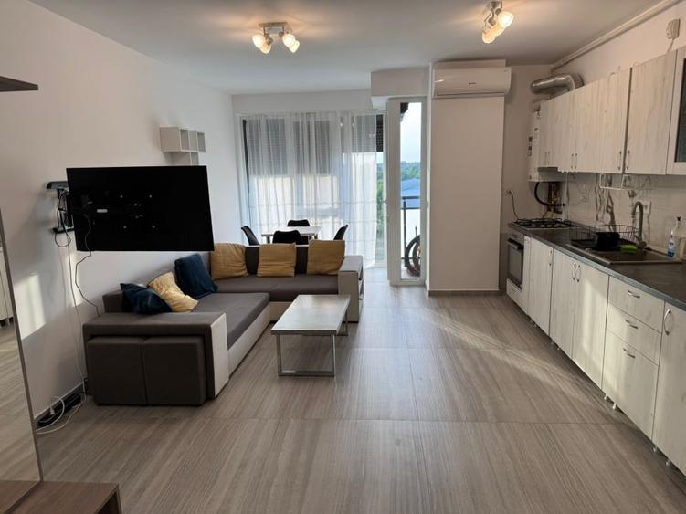 Apartament cu 2 camere, mobilat în Soarelui