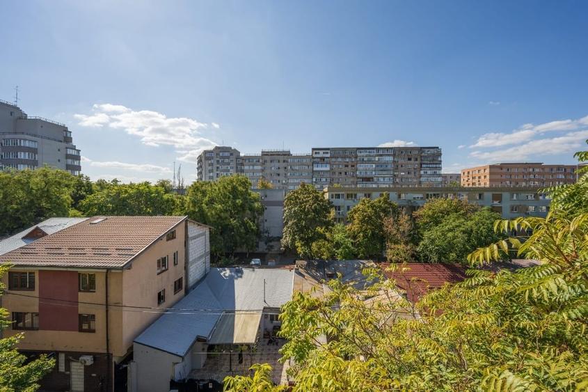 Garsonieră decomandată, mobilată în Crângași