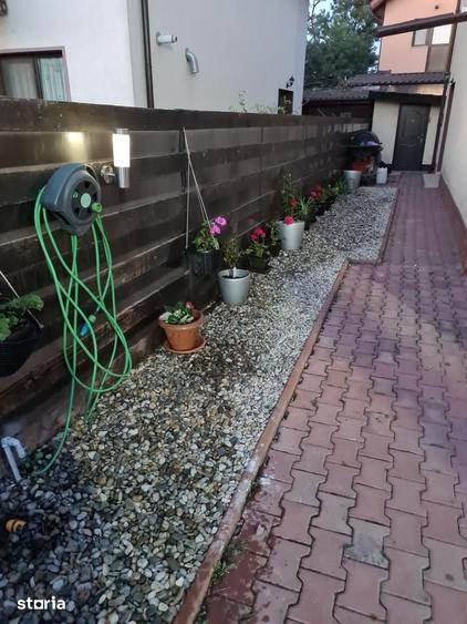 Casă cu 4 camere cu Teren 223 Mp în Domnești
