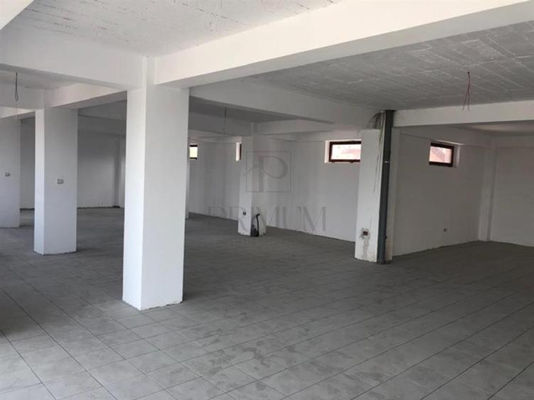 Casă cu 4 camere cu Canalizare în Dâmbovița