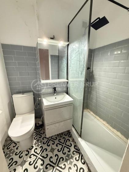 Apartament cu 3 camere în Tătărași