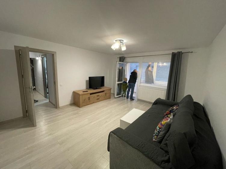 Apartament cu 2 camere decomandat în Timișu de Jos