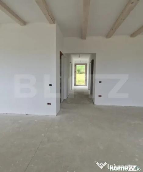 Casă cu 4 camere cu Teren 800 Mp în Bod