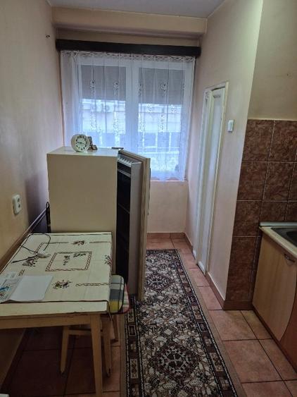 Apartament cu 3 camere semidecomandat, mobilat în Ultracentral