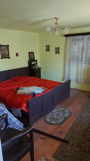 Casă cu 2 camere în Baru