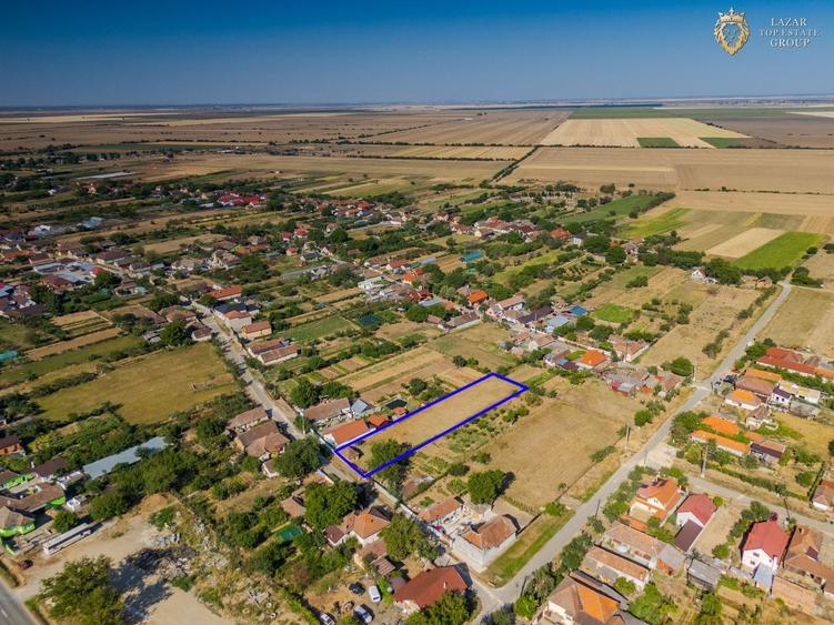 Teren Construcții intravilan de 1664 mp, în Covăsinț
