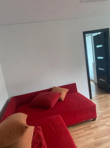 Apartament cu 3 camere nedecomandat în Central
