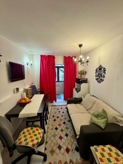 Apartament cu 3 camere decomandat, mobilat în Palat