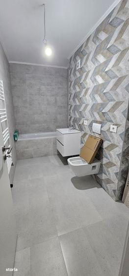 Garsoniera de vanzare noua cu balcon mare Tractorul, Brasov - 10
