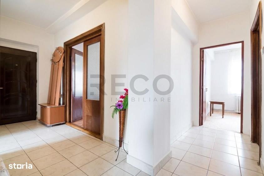 Apartament cu 3 camere decomandat în Rogerius — fotografia 1