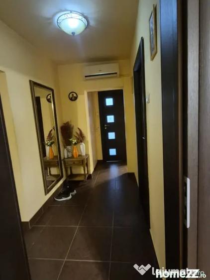 Apartament cu 3 camere decomandat în Lăpuș
