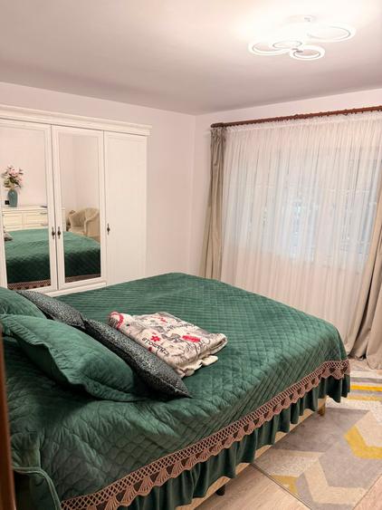 Apartament cu 2 camere decomandat în Est
